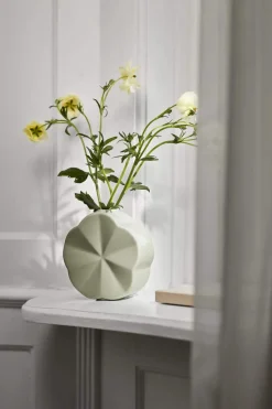 Flower Vase - Snerle