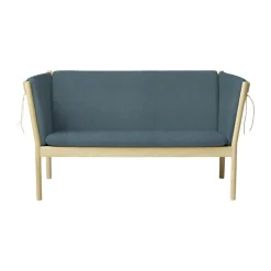 J148 Sofa