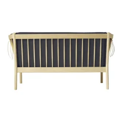 J148 Sofa