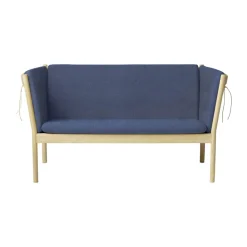 J148 Sofa
