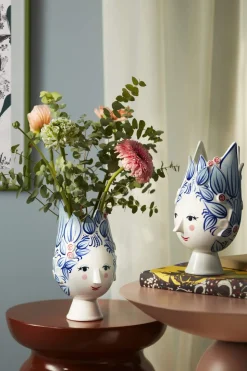 Titania Vase
